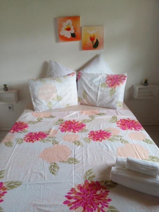 Dani'S House - Hospedagem Familiar Bed & Breakfast Парати Екстериор снимка