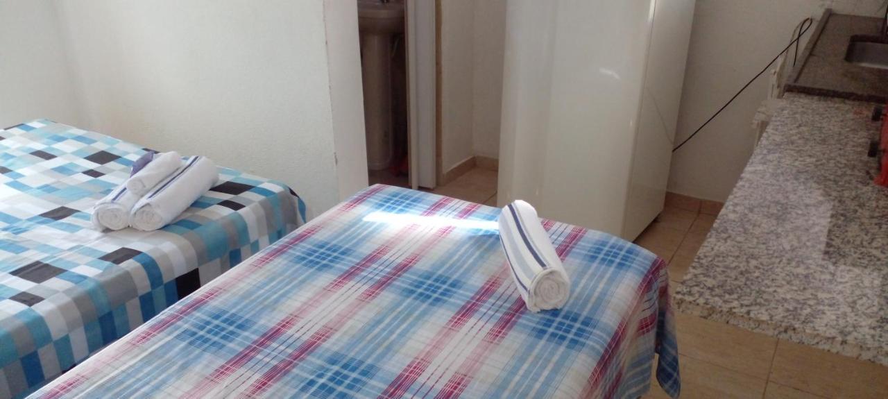 Dani'S House - Hospedagem Familiar Bed & Breakfast Парати Екстериор снимка